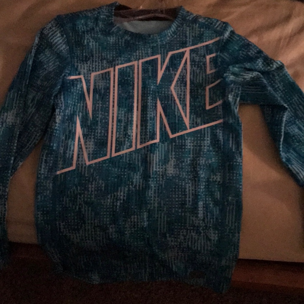 Long sleeve shirt